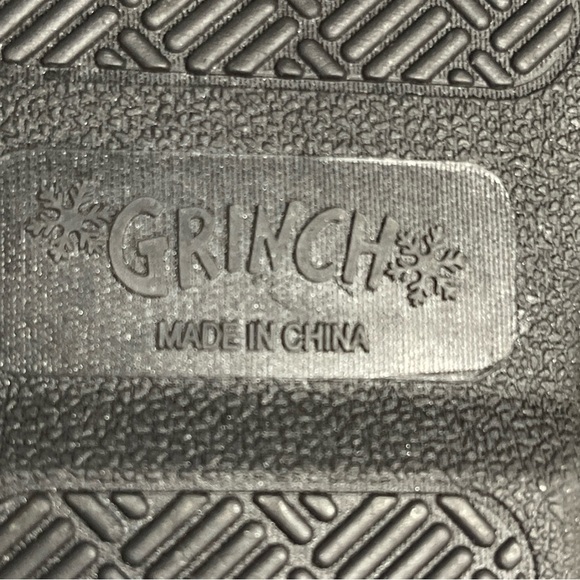 Dr. Seuss The Grinch Christmas Boys/ Girls House Slippers Size 7-8 - Picture 5 of 10